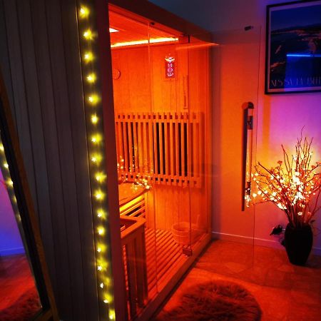 Spabyelleetlui Spa Rouge Ou Bleu Mouscron Esterno foto