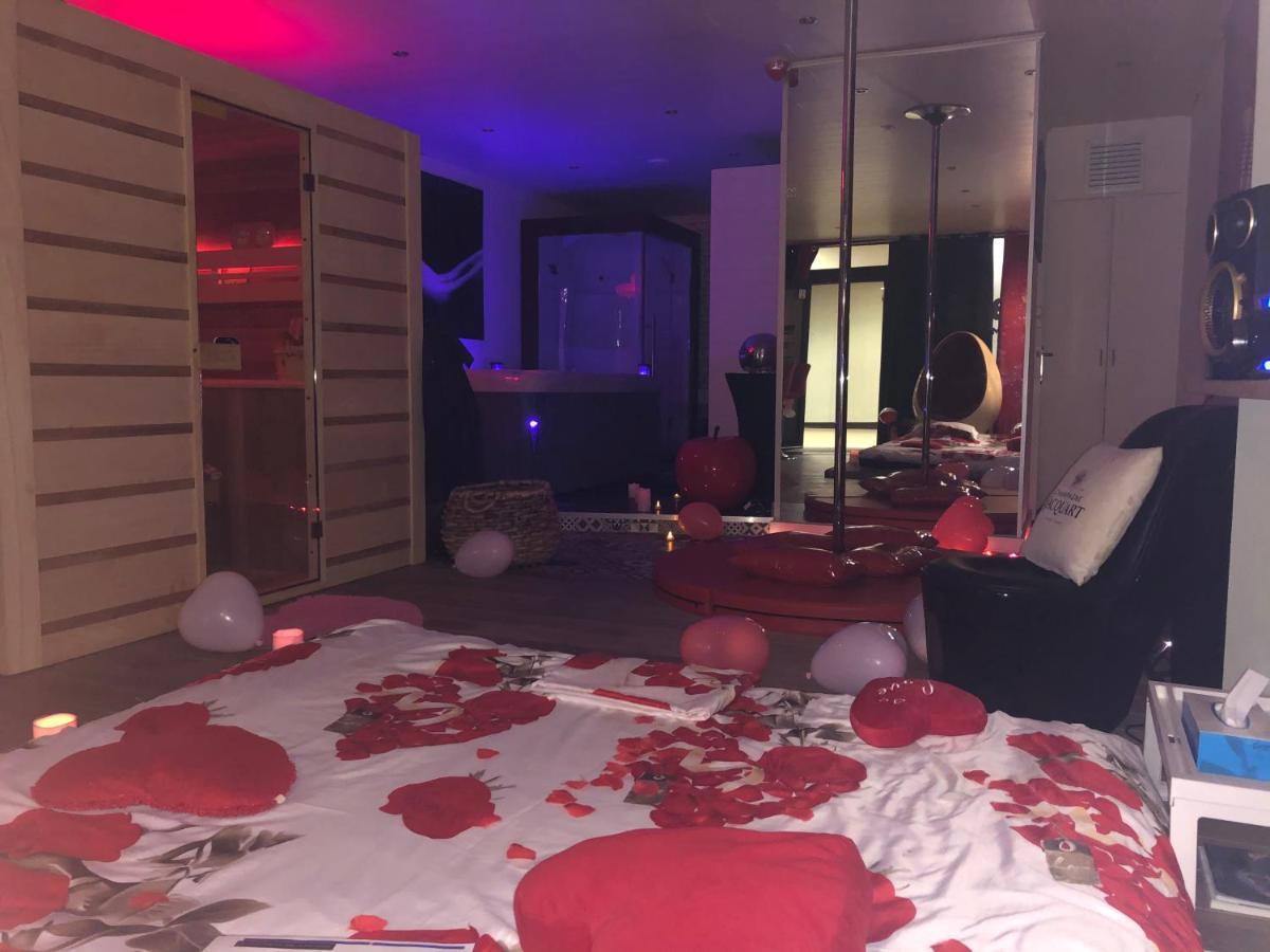 Spabyelleetlui Spa Rouge Ou Bleu Mouscron Esterno foto